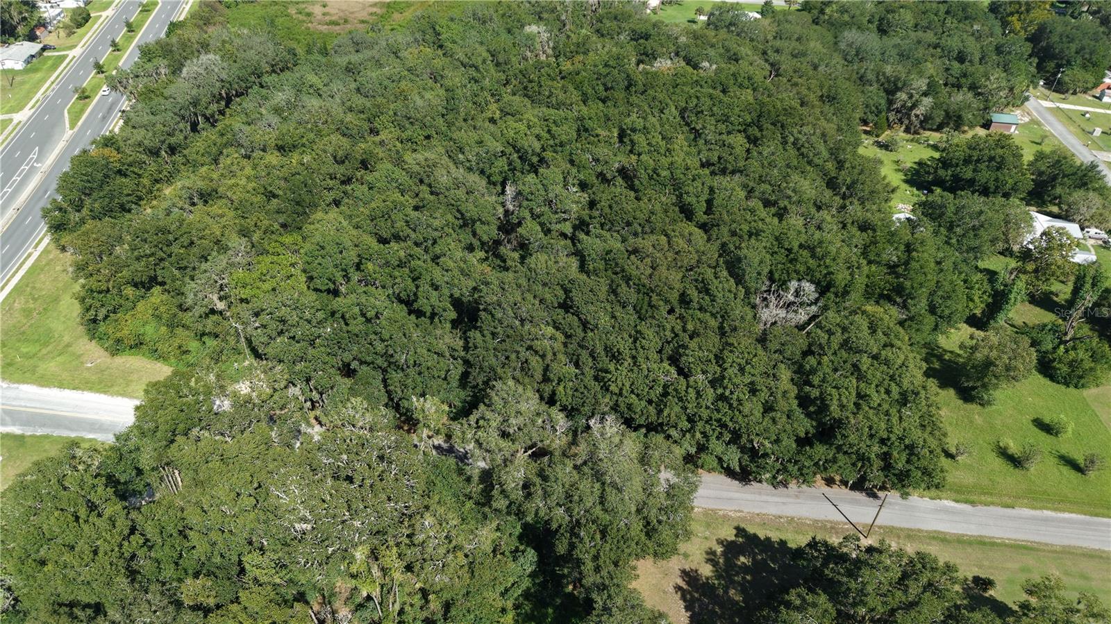 TWIN LAKE GROVE SUB - Land