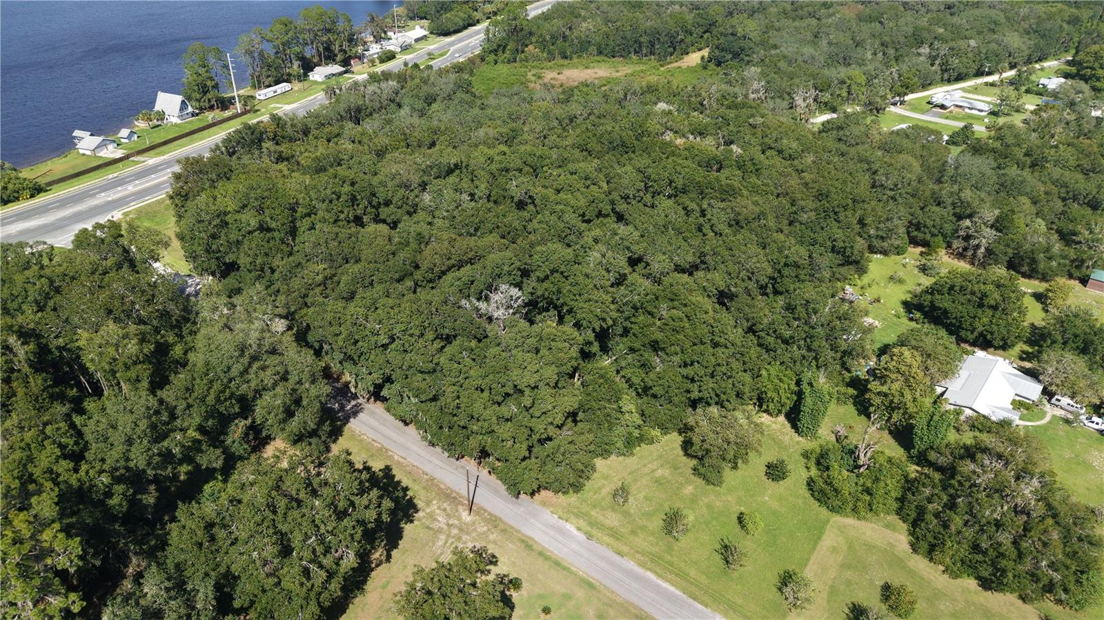 TWIN LAKE GROVE SUB - Land