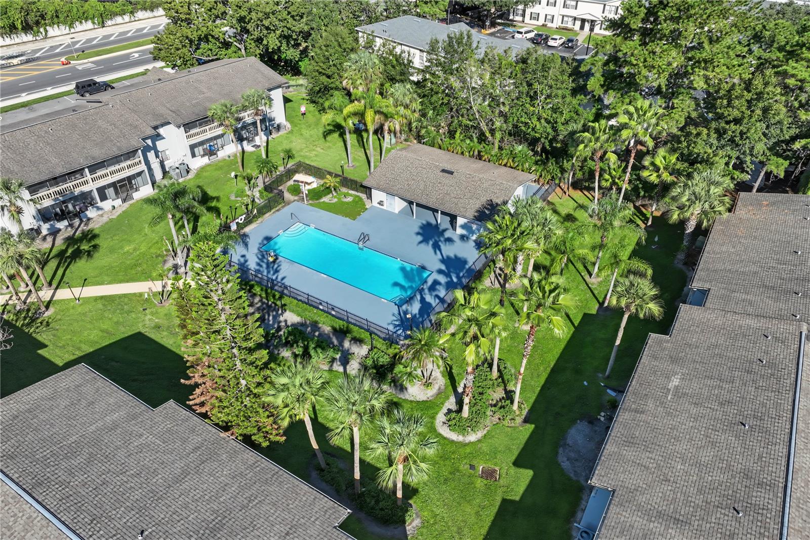 MILLENNIUM PALMS - Residential