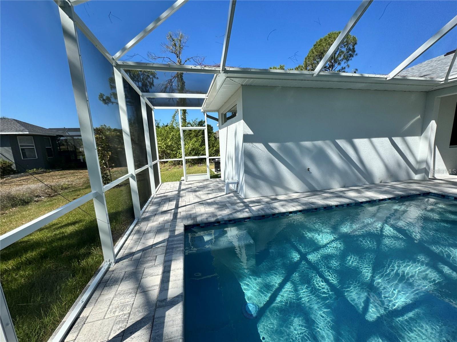 ROTONDA LAKES - Residential