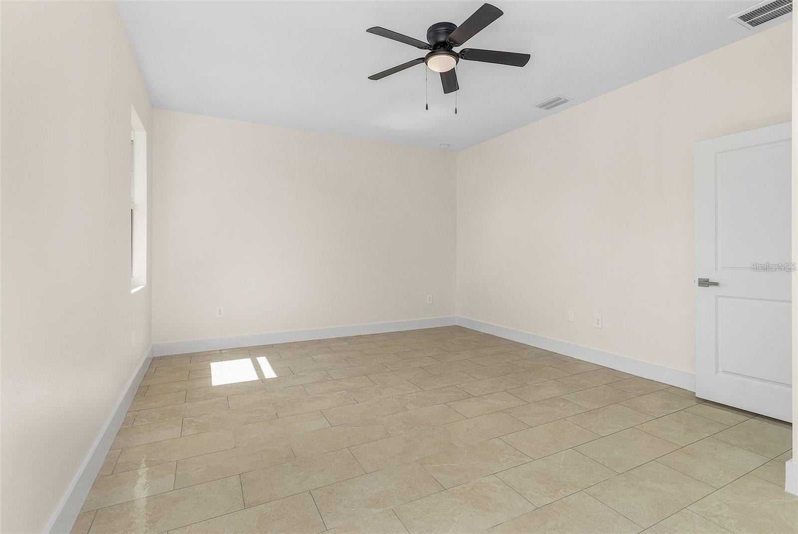 ROTONDA LAKES - Residential