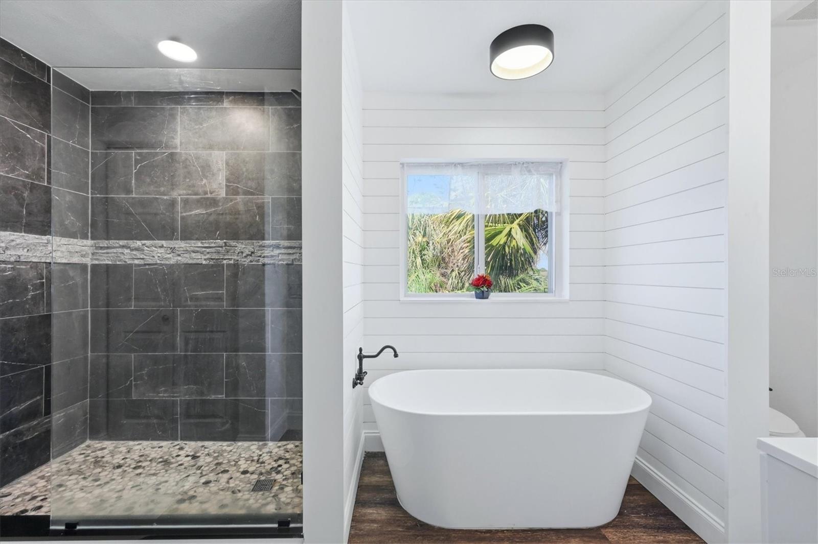 ROTONDA WEST OAKLAND HILLS - Residential