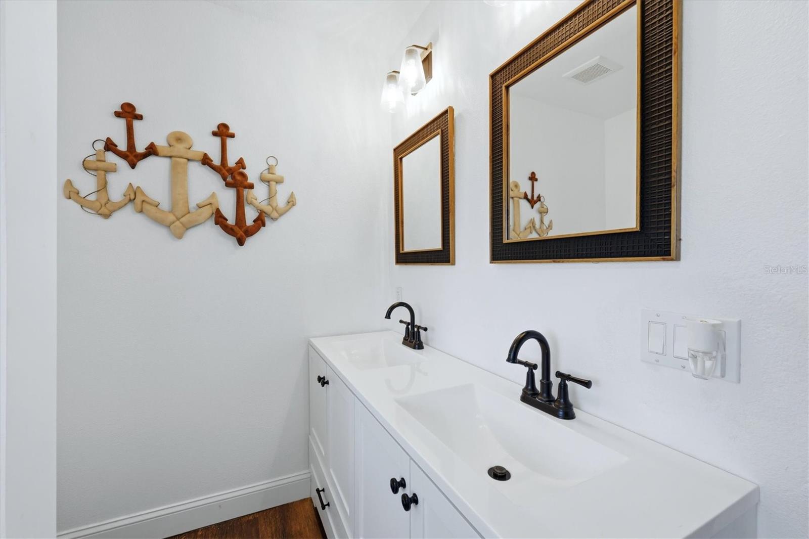 ROTONDA WEST OAKLAND HILLS - Residential