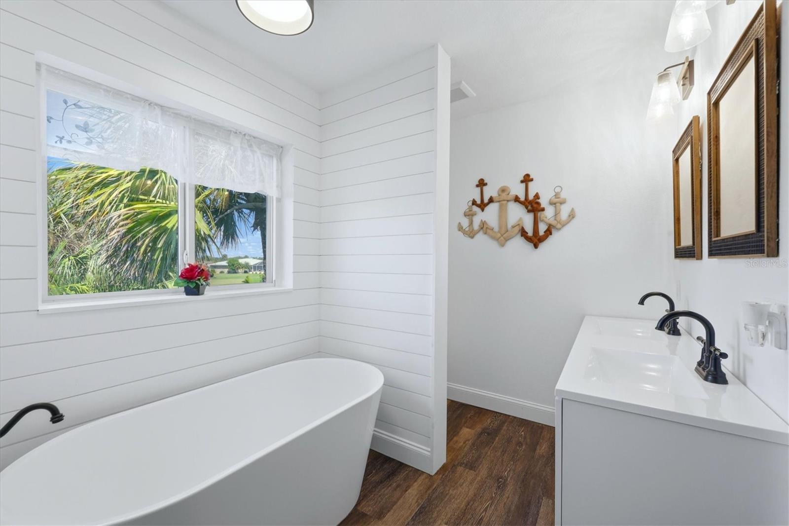 ROTONDA WEST OAKLAND HILLS - Residential