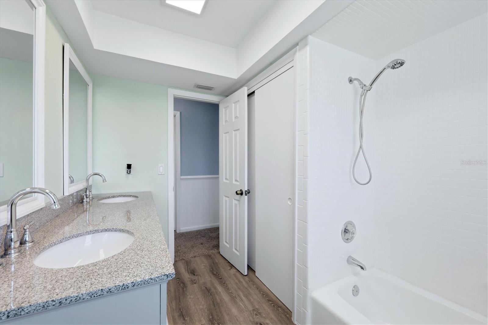 ROTONDA WEST OAKLAND HILLS - Residential