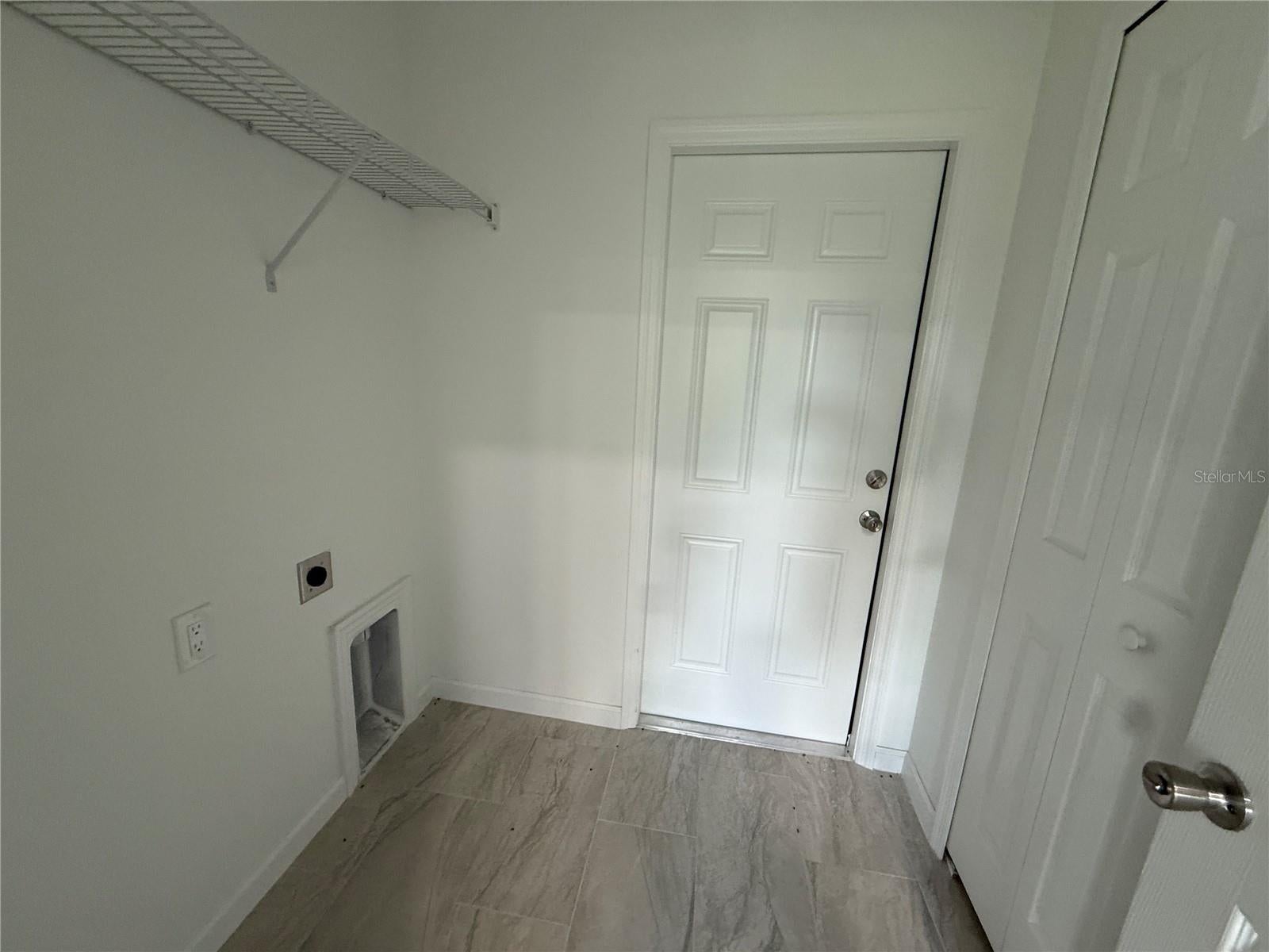 LEISURE LAKES SEC 01 REP - Residential