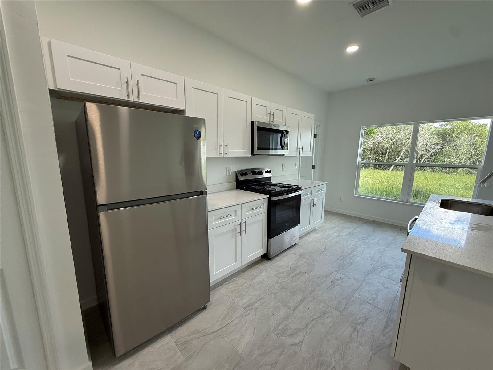 LEISURE LAKES SEC 01 REP - Residential