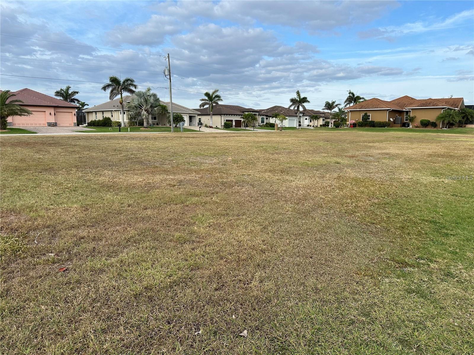 PUNTA GORDA ISLES SEC 12 - Land
