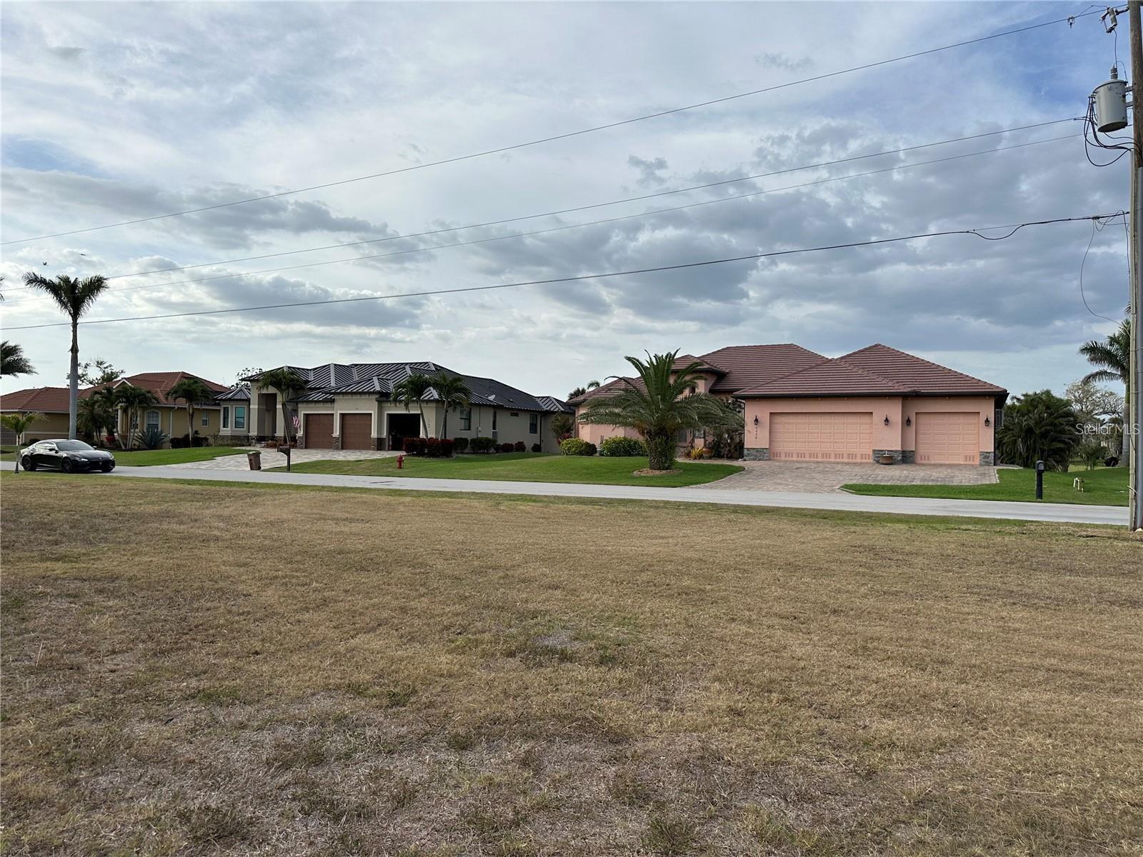 PUNTA GORDA ISLES SEC 12 - Land