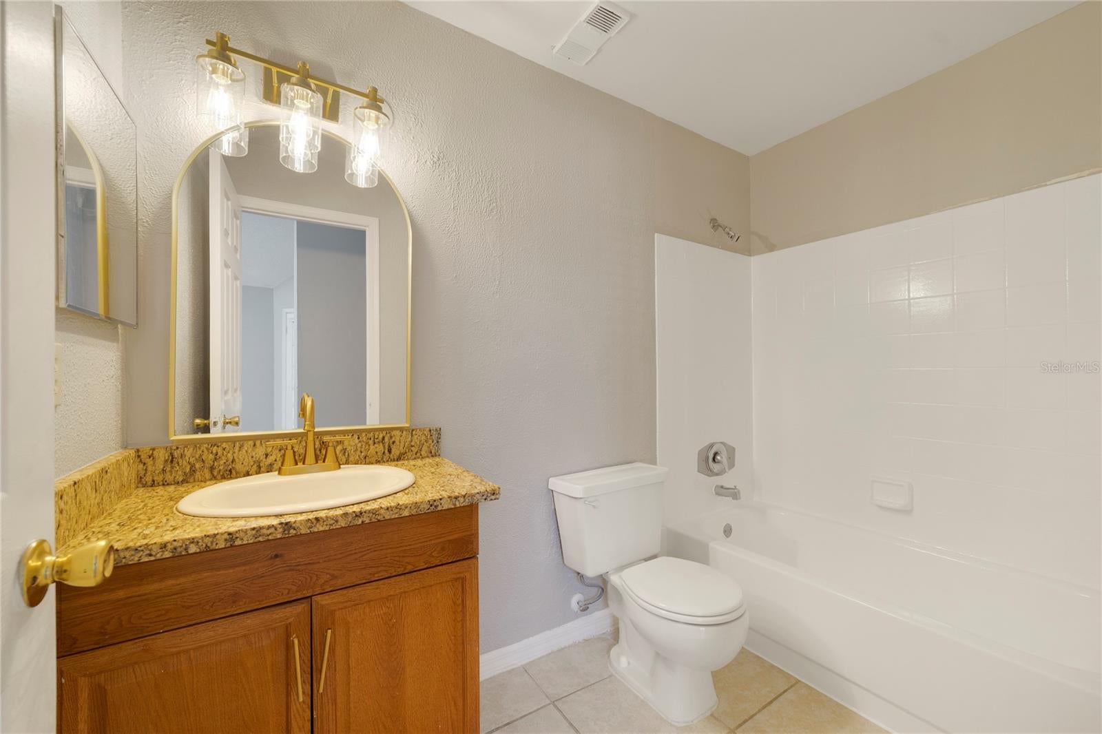 CENTRAL PARK METROWEST CONDO - Residential
