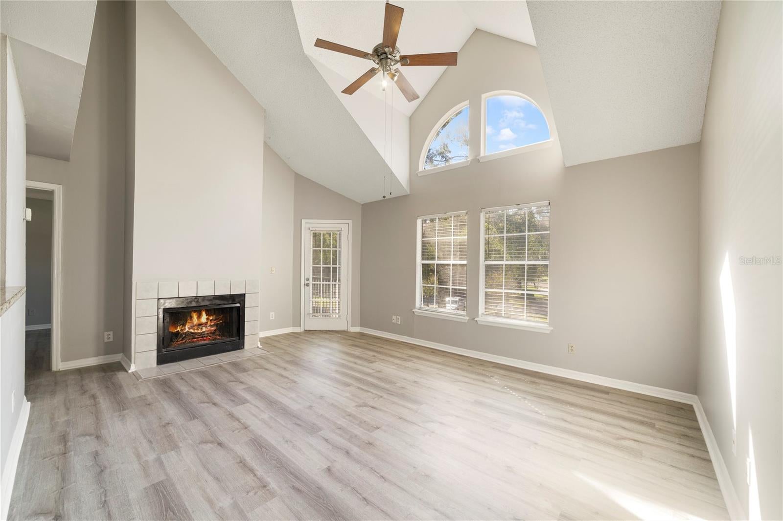 CENTRAL PARK METROWEST CONDO - Residential