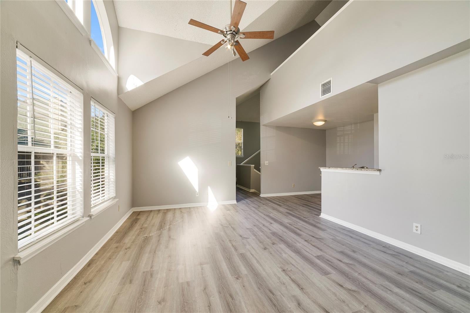 CENTRAL PARK METROWEST CONDO - Residential