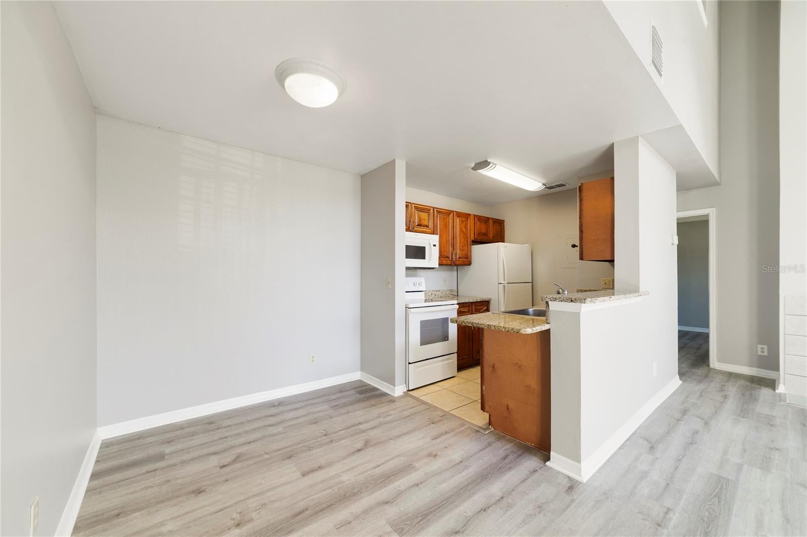 CENTRAL PARK METROWEST CONDO - Residential