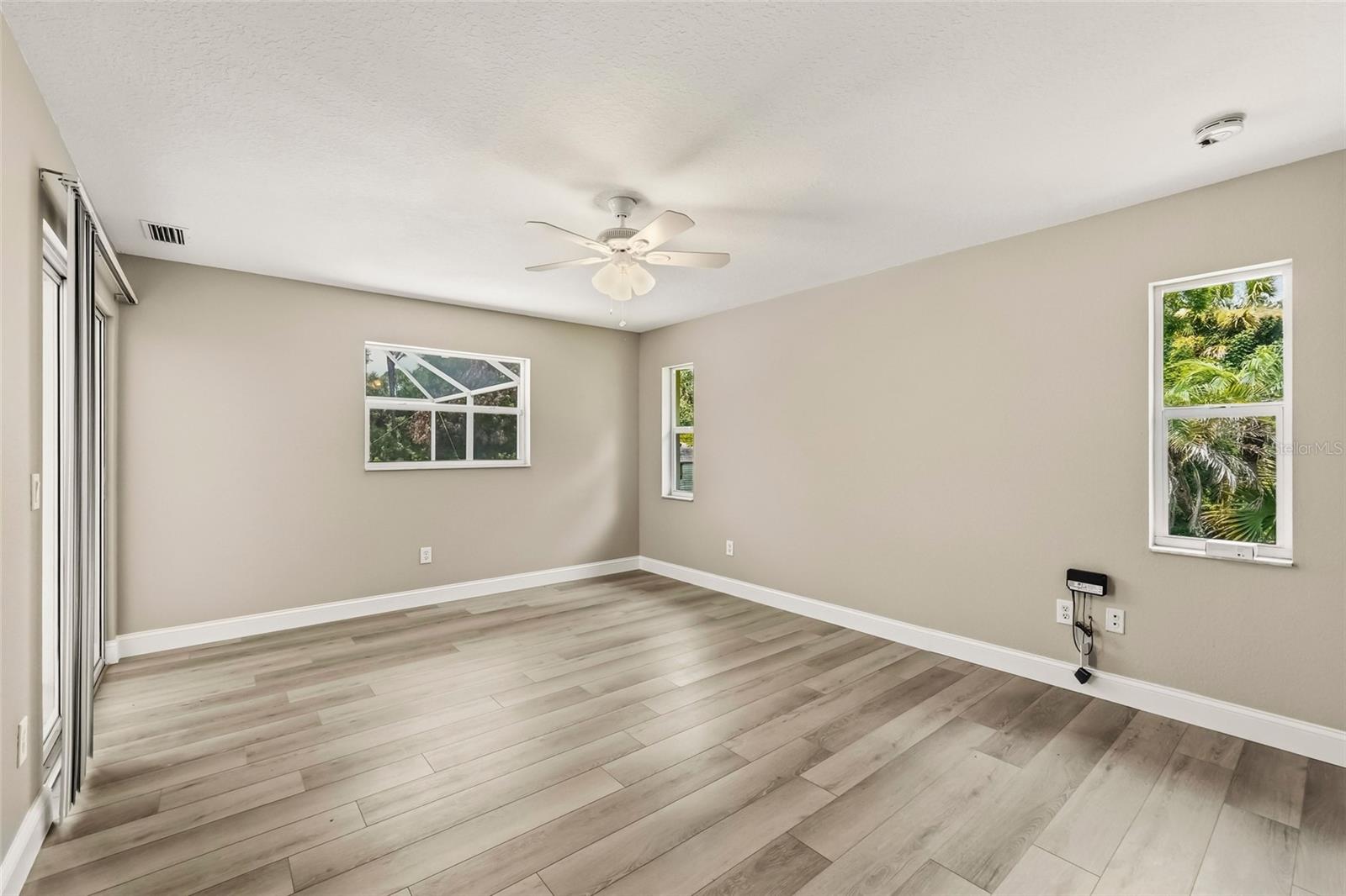 NORTH PORT ESTATES - Residential
