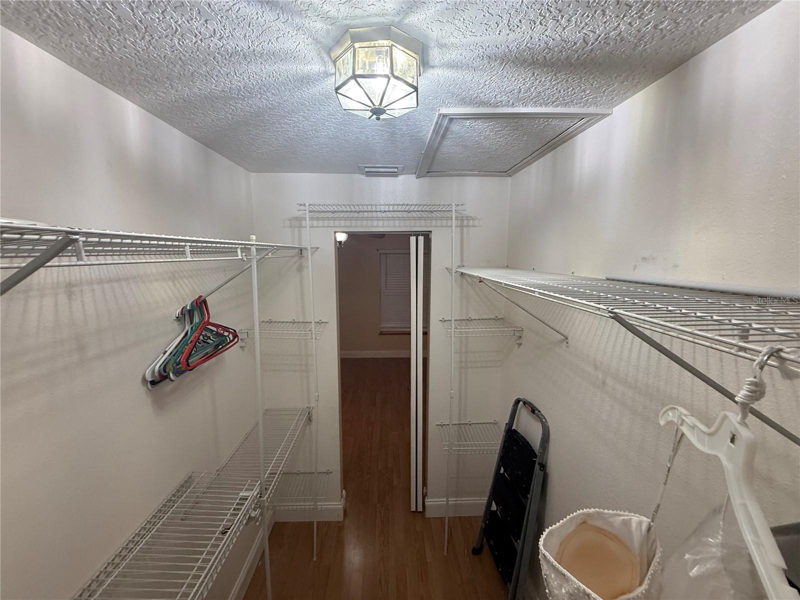 GENES LITTLE ACRES 1ST ADD - Residential