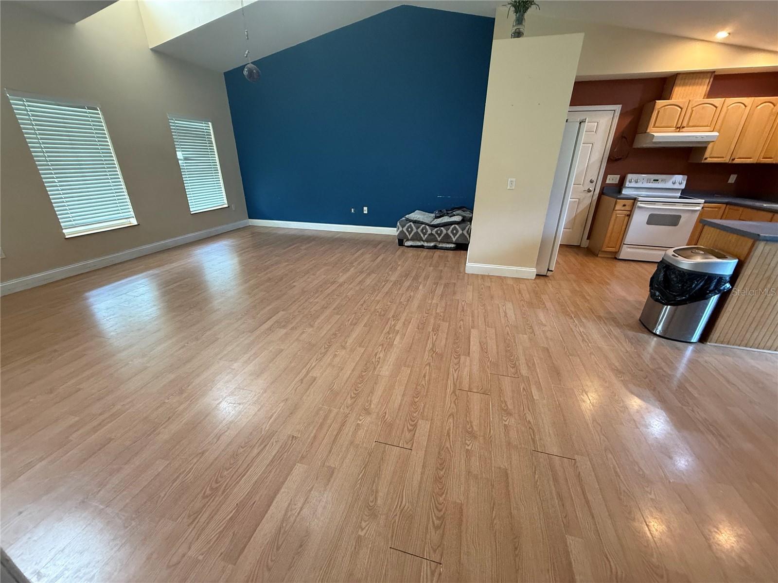 GENES LITTLE ACRES 1ST ADD - Residential