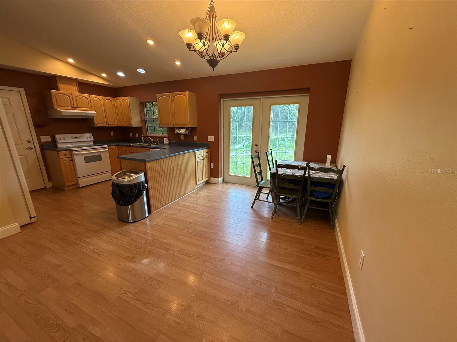 GENES LITTLE ACRES 1ST ADD - Residential
