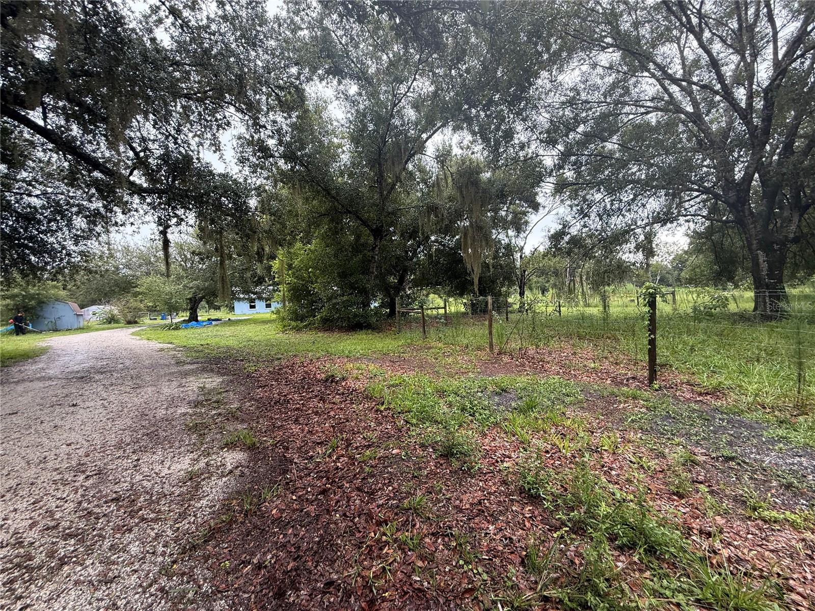 GENES LITTLE ACRES 1ST ADD - Residential