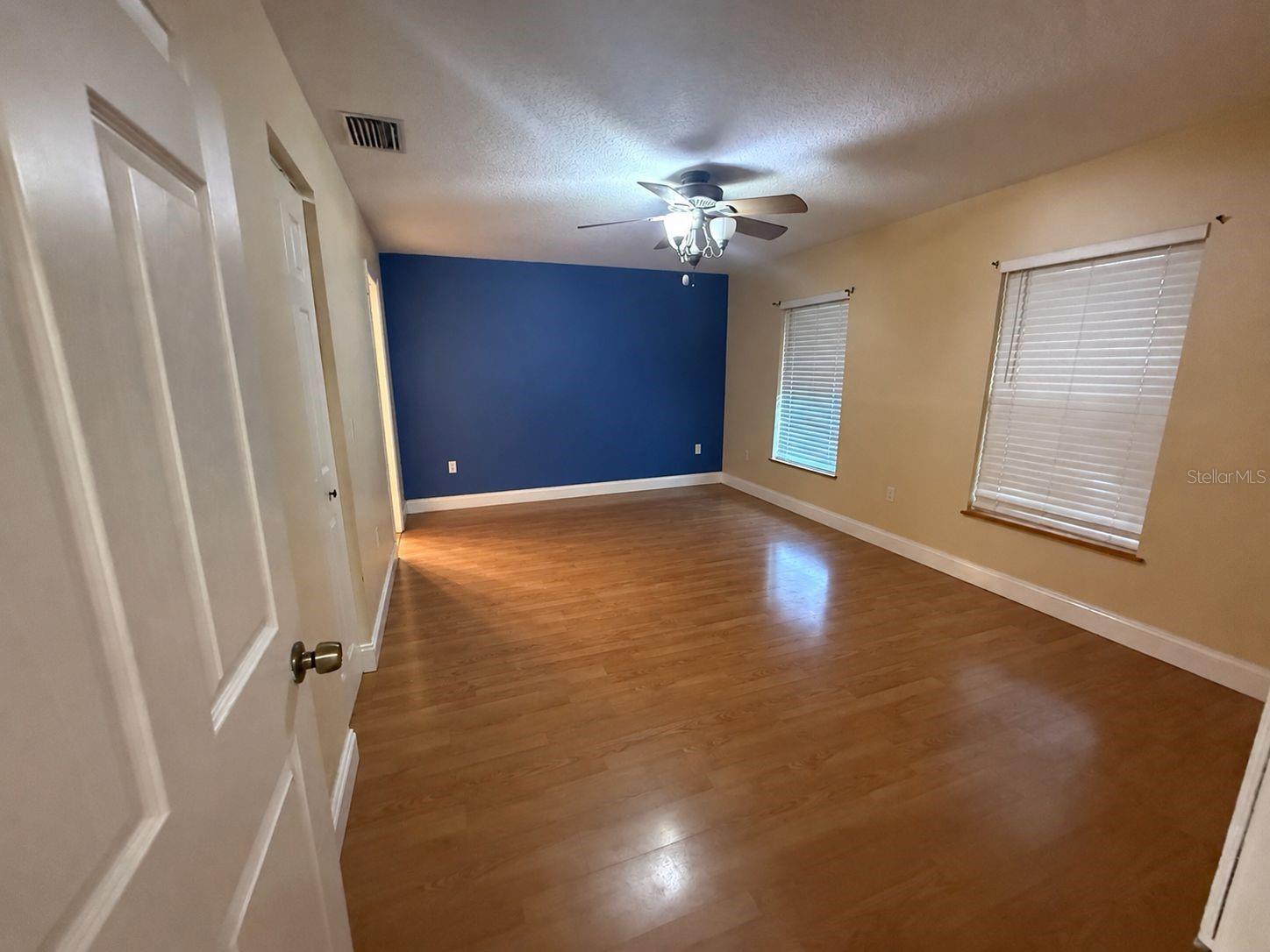 GENES LITTLE ACRES 1ST ADD - Residential