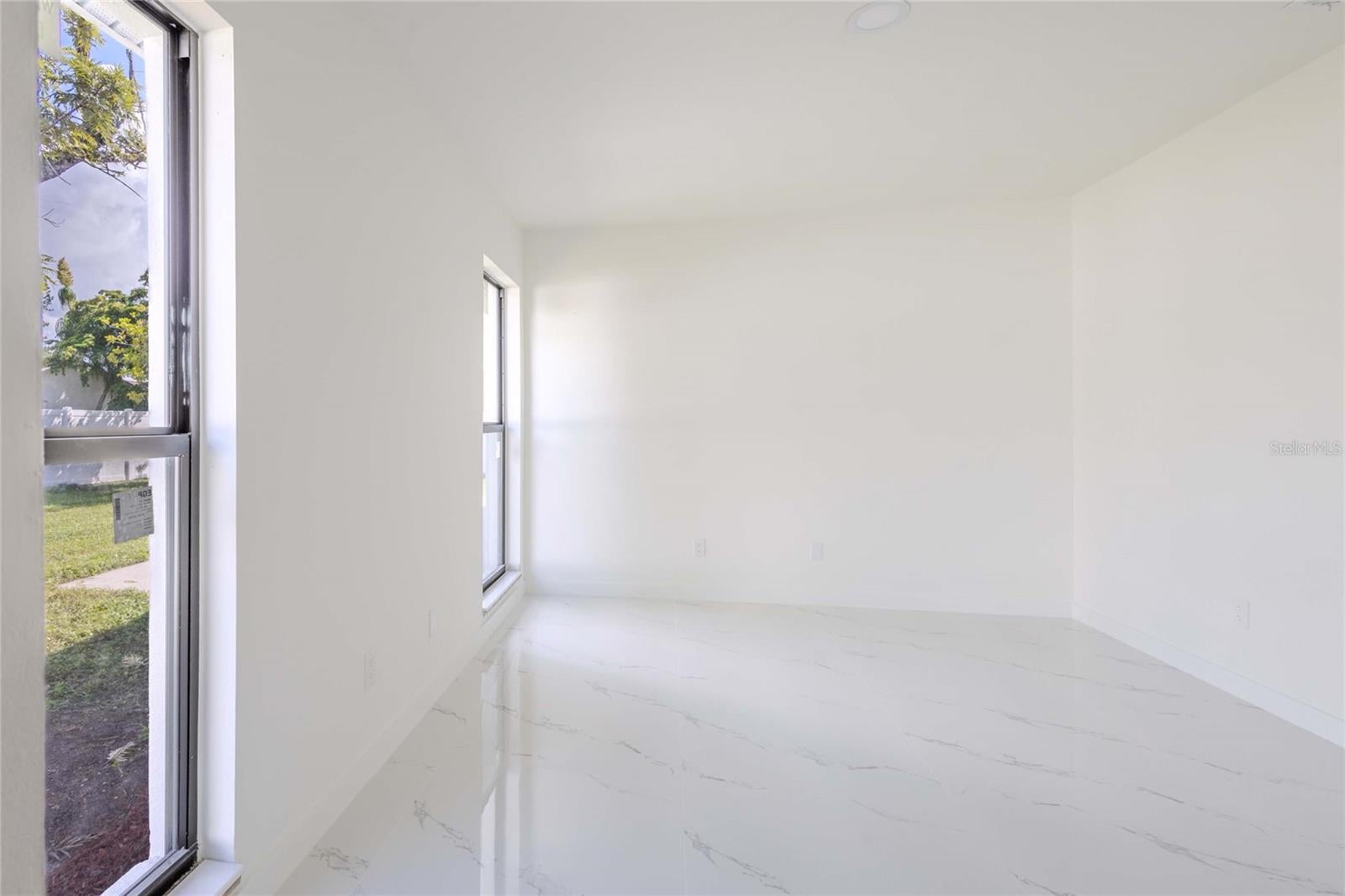 RIDGEWAY - Residential