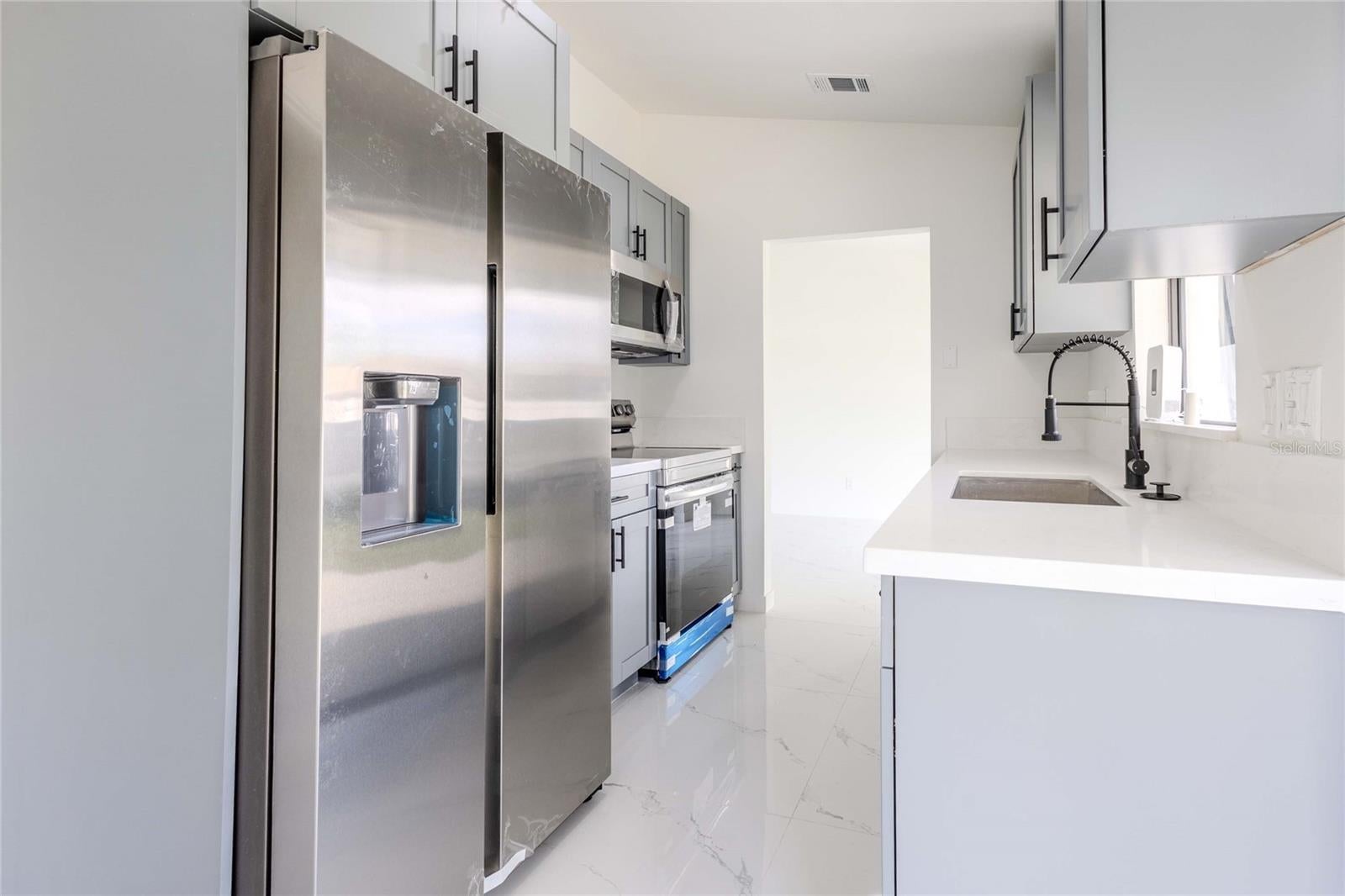 RIDGEWAY - Residential
