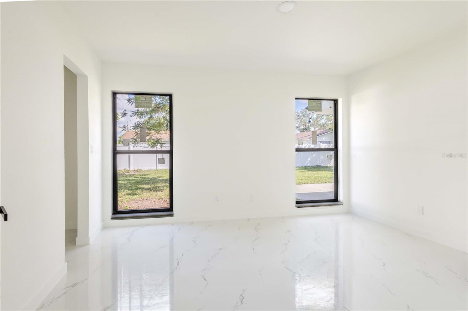 RIDGEWAY - Residential