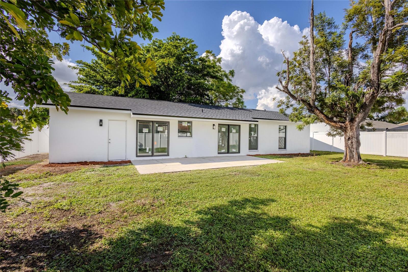 RIDGEWAY - Residential
