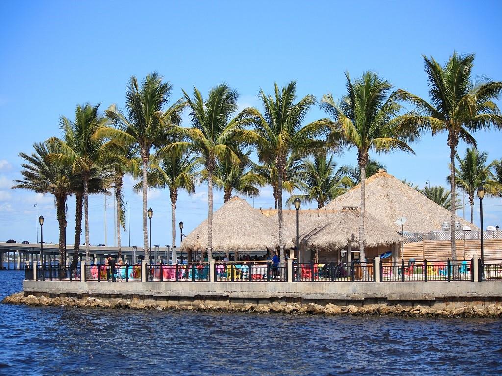 PUNTA GORDA ISLES SEC 06 - Land