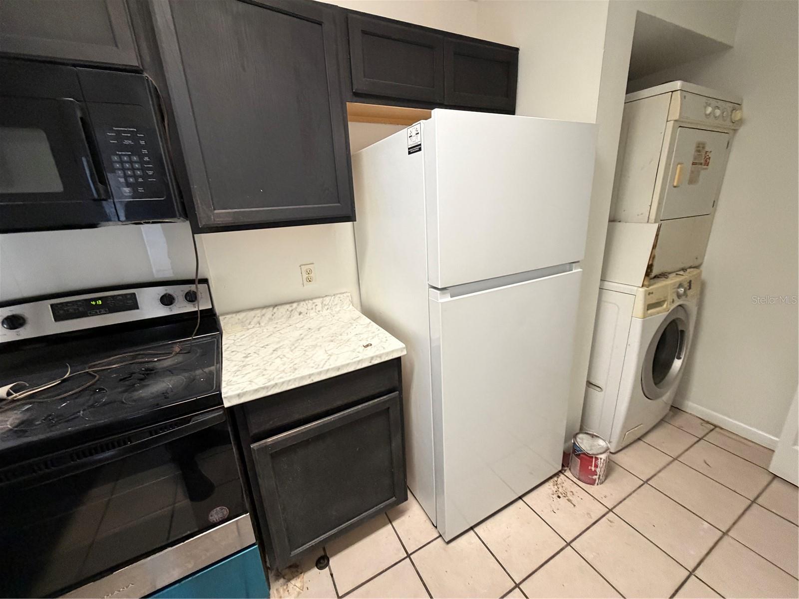 ALHAMBRA COURTS CONDO PH 02 - Residential