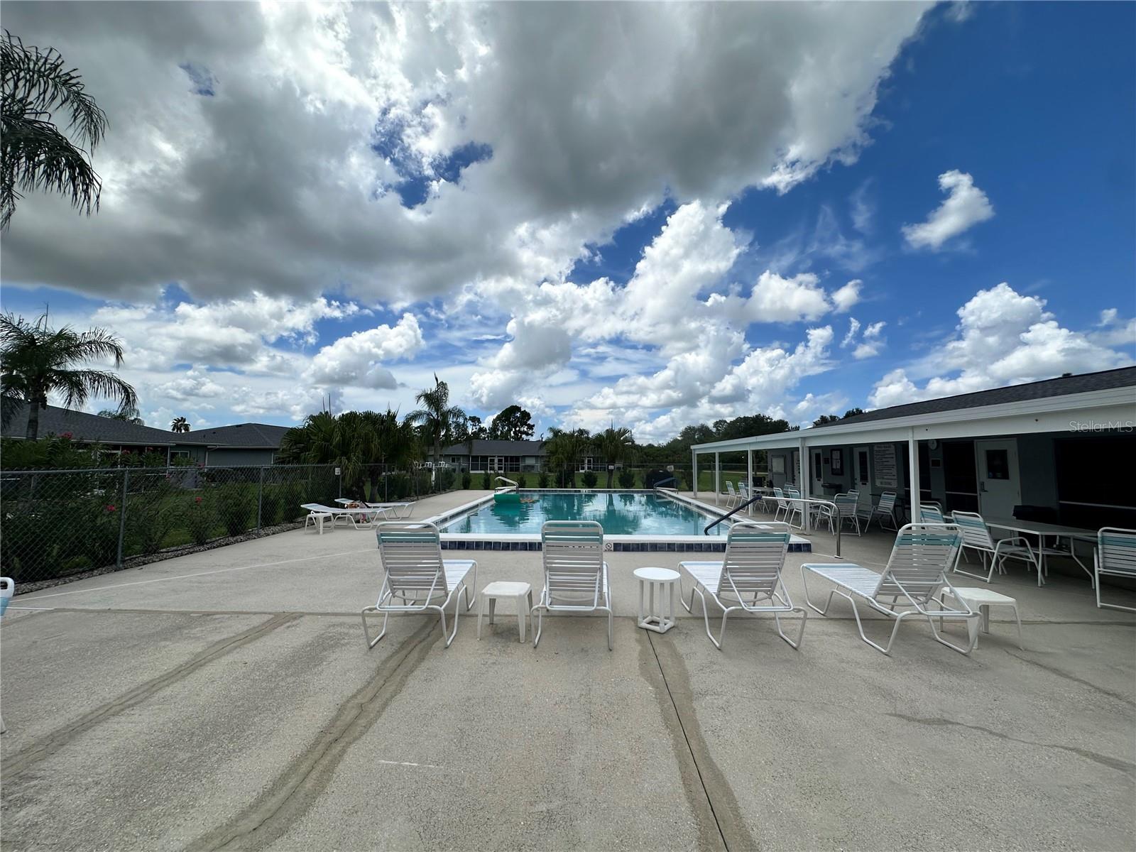EGRET POINTE PH 02 - Residential