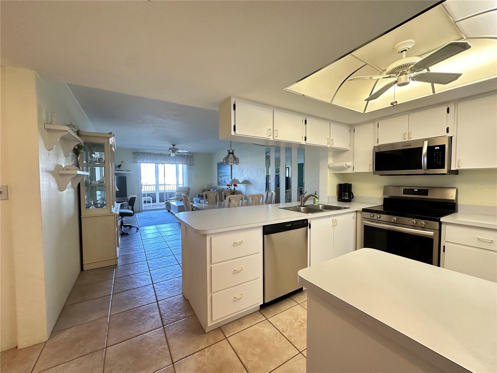 EGRET POINTE PH 02 - Residential