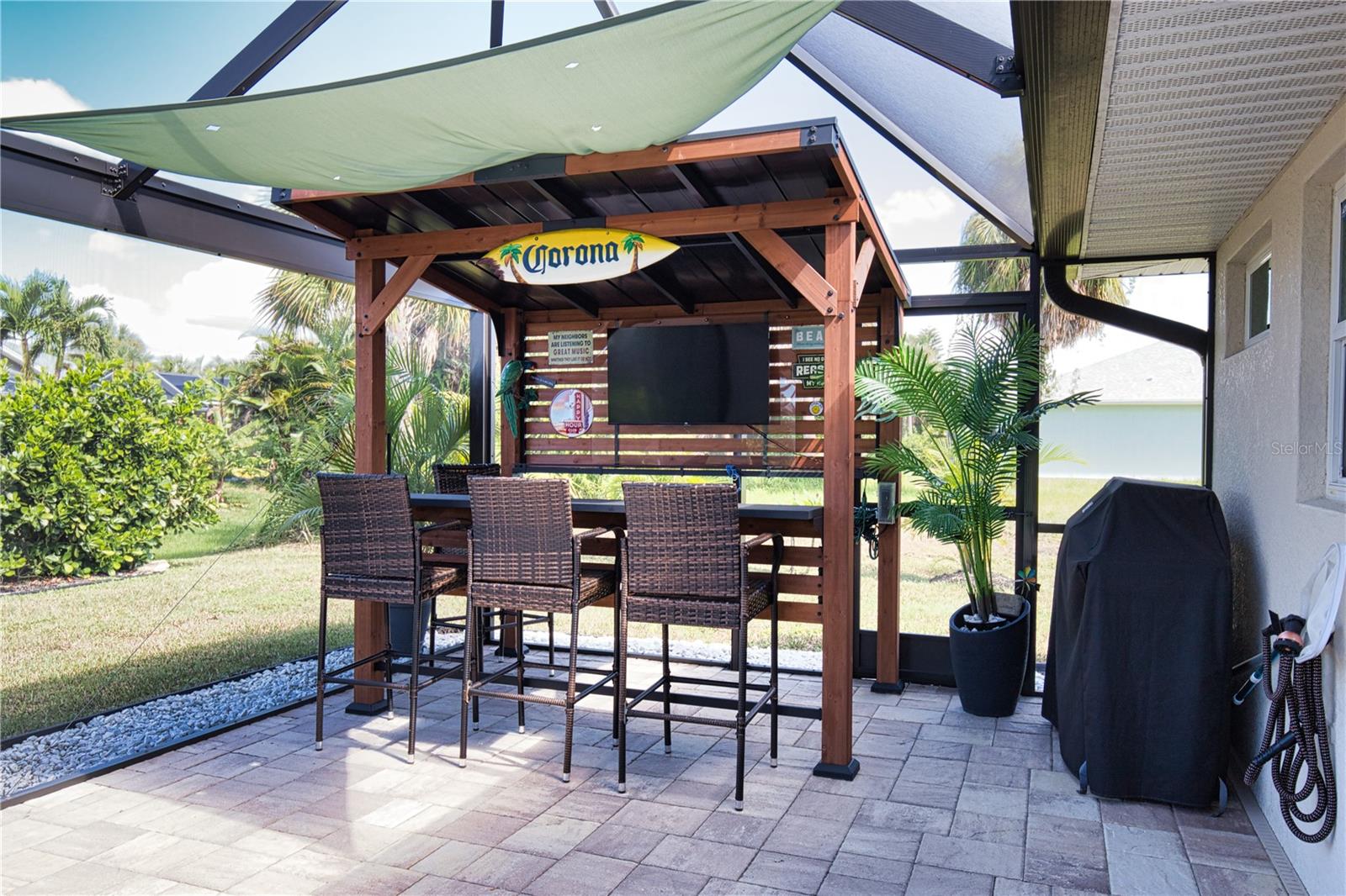 ROTONDA WEST LONG MEADOW - Residential