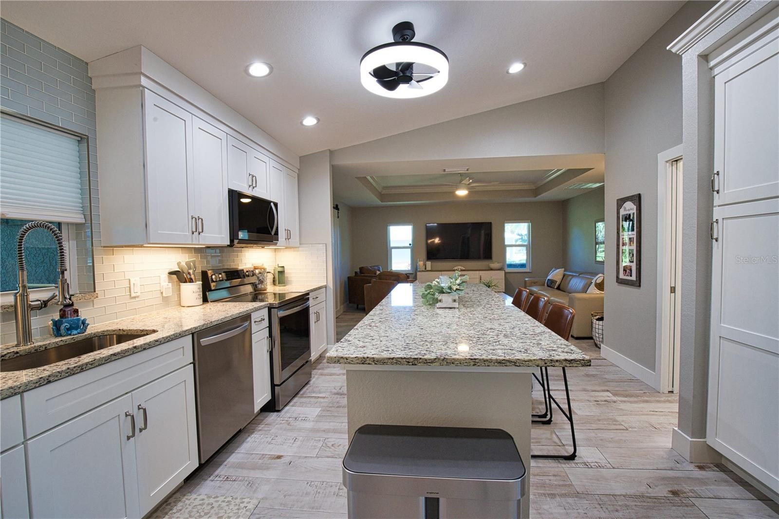 ROTONDA WEST LONG MEADOW - Residential