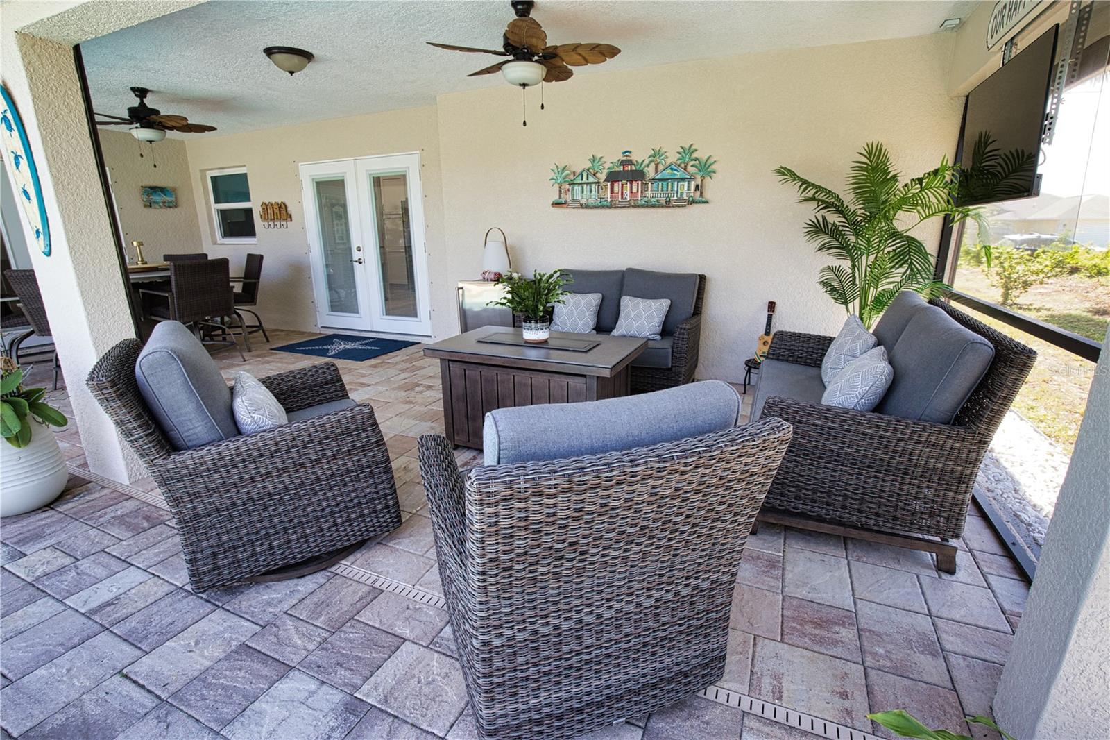 ROTONDA WEST LONG MEADOW - Residential