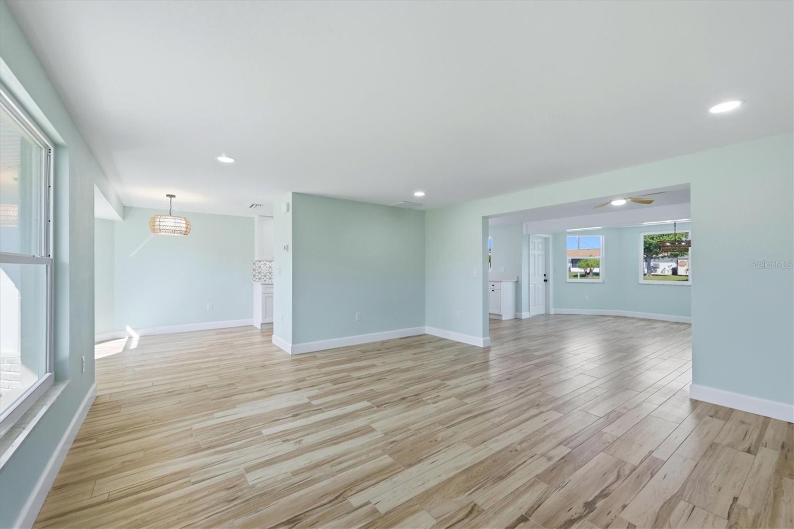 CHARLOTTE PARK SEC 02 - Residential