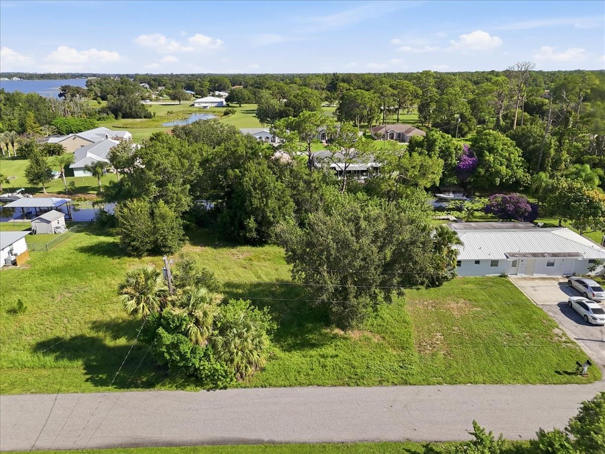SUNN LAKES ESTATE - Land