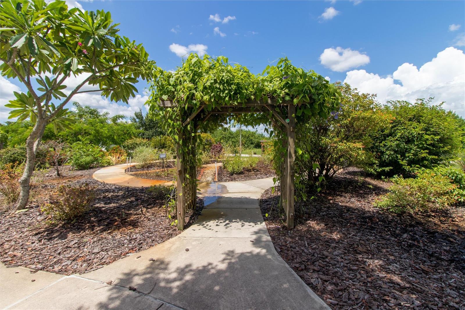 PORT CHARLOTTE SEC 082 - Land