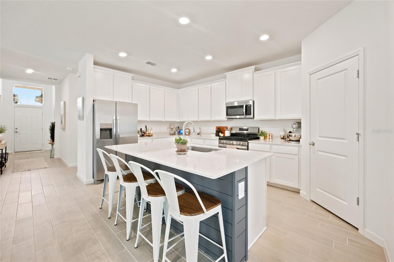 COUNTRY LANE ESTATES - Residential