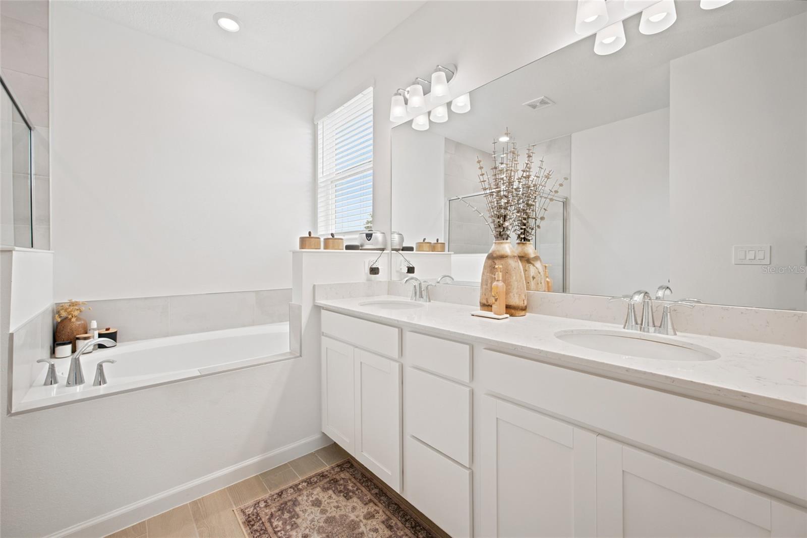 COUNTRY LANE ESTATES - Residential