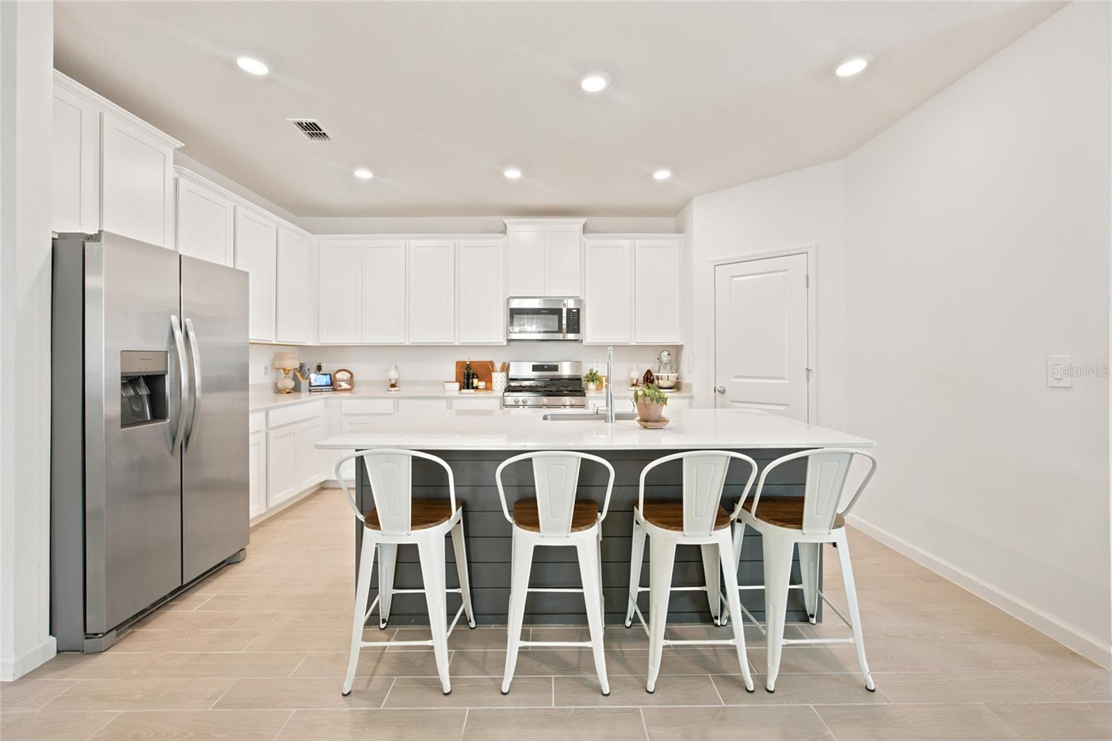 COUNTRY LANE ESTATES - Residential