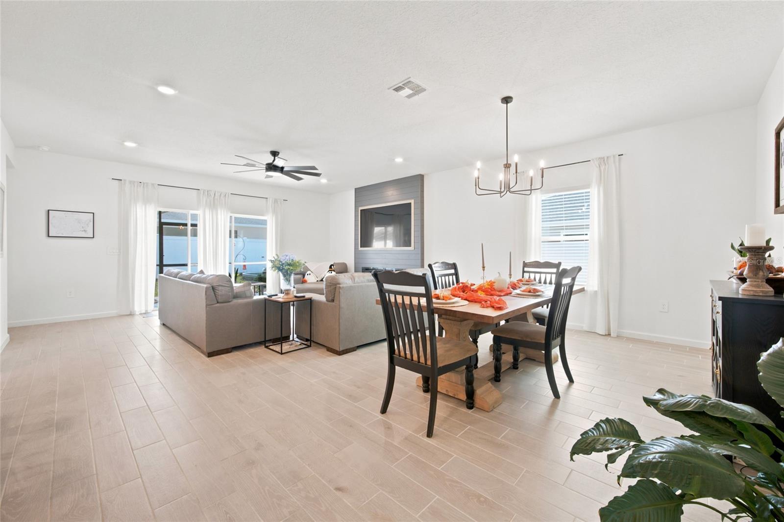COUNTRY LANE ESTATES - Residential