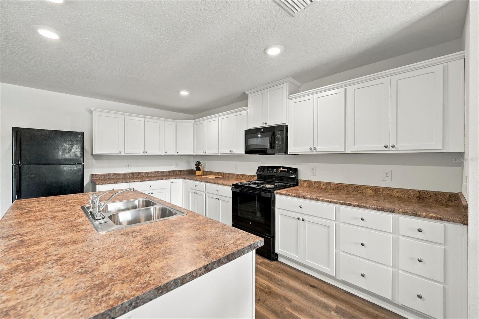 CHAR SHORES - Residential