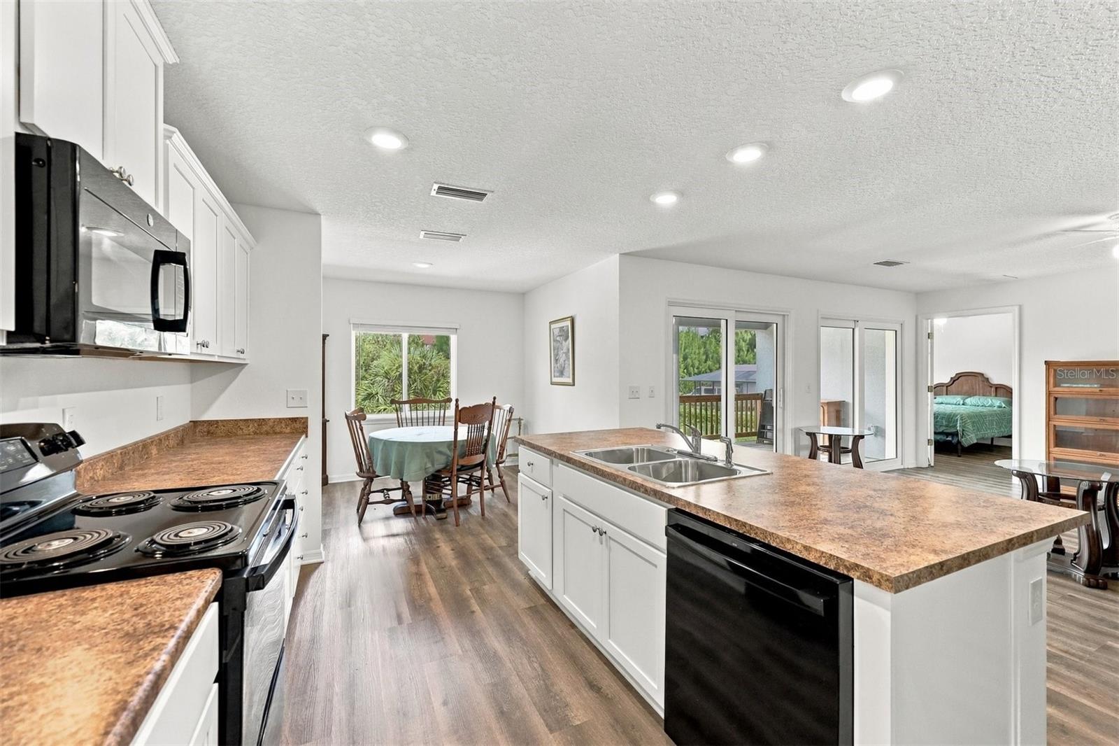 CHAR SHORES - Residential
