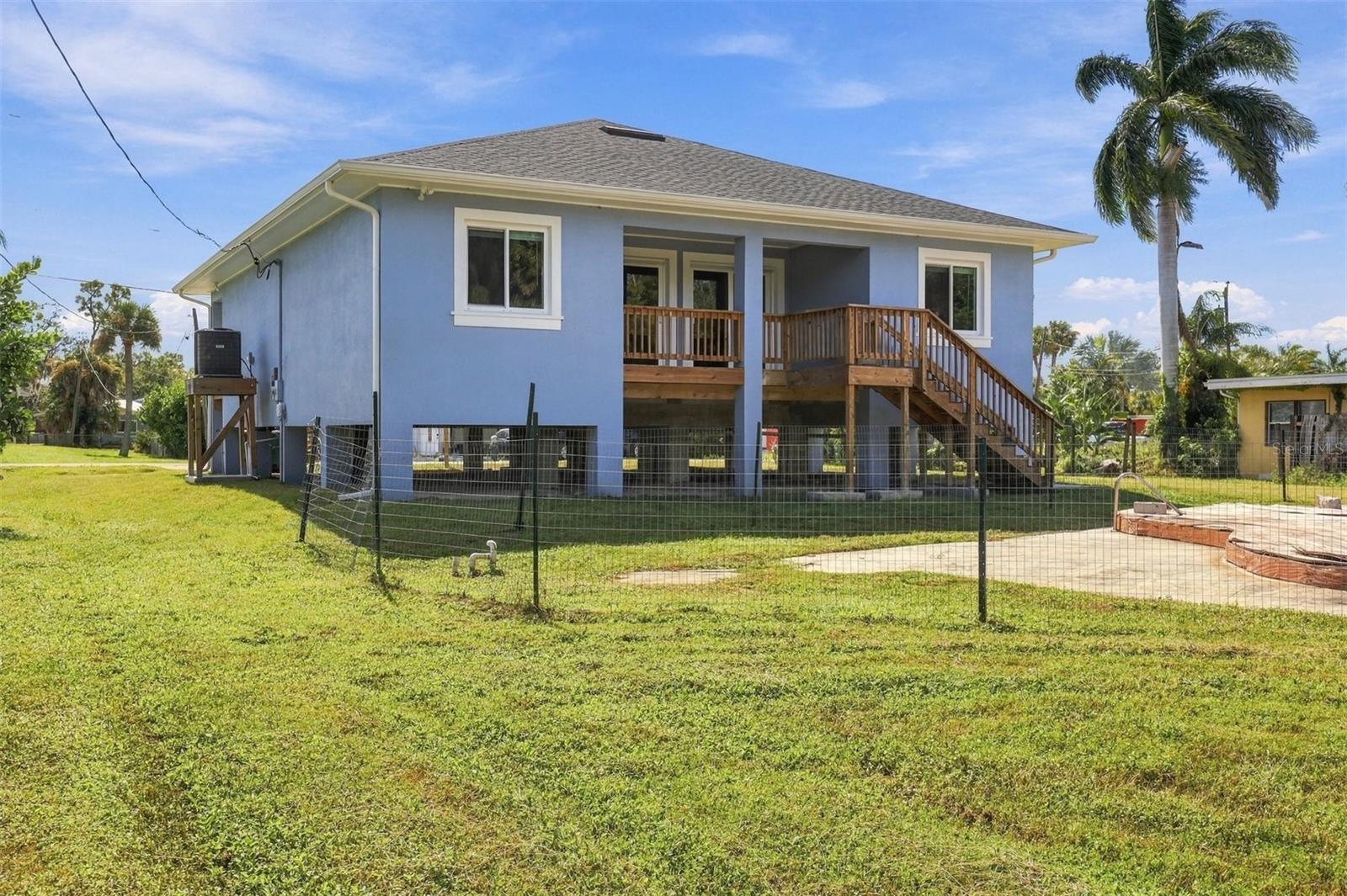 CHAR SHORES - Residential