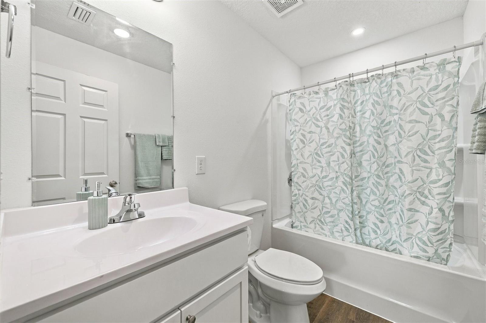CHAR SHORES - Residential