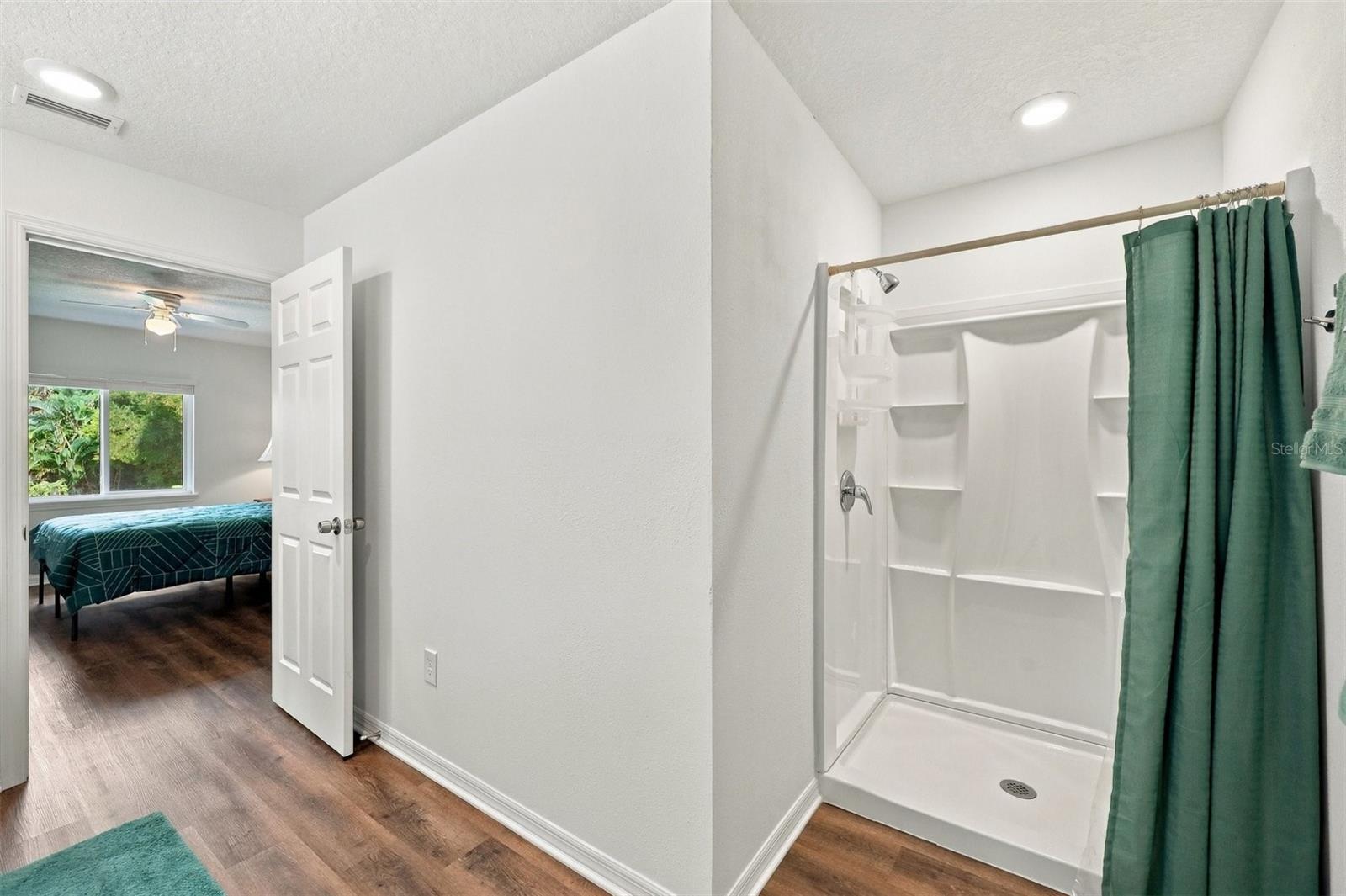CHAR SHORES - Residential