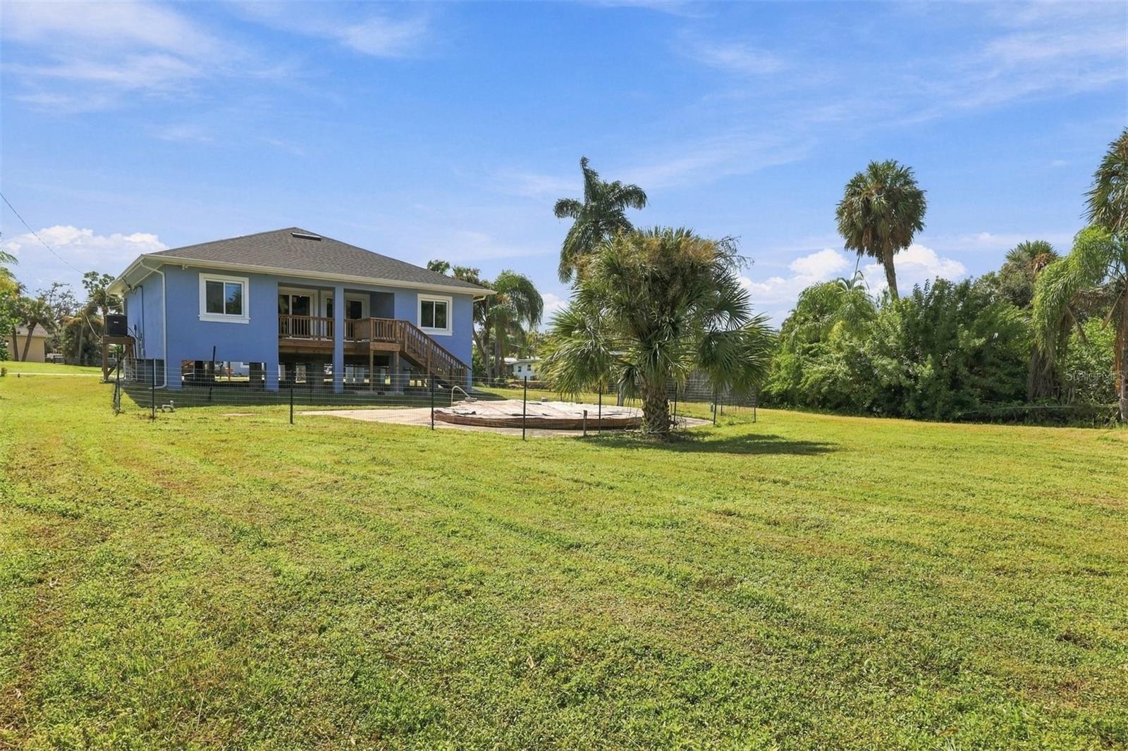 CHAR SHORES - Residential