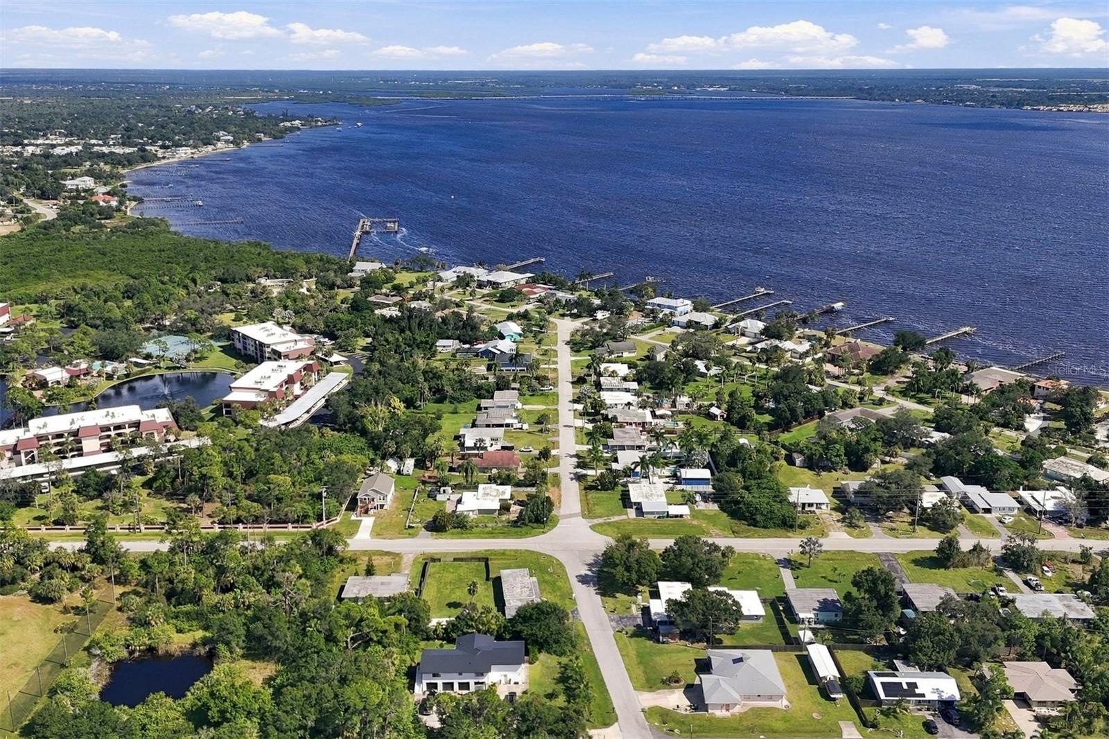 CHAR SHORES - Residential