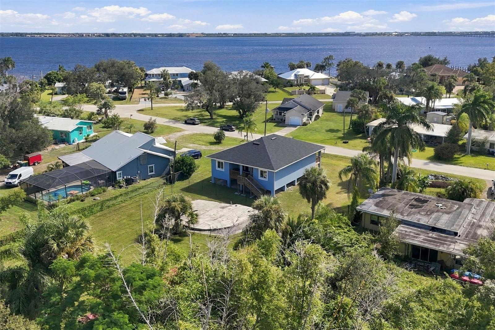 CHAR SHORES - Residential