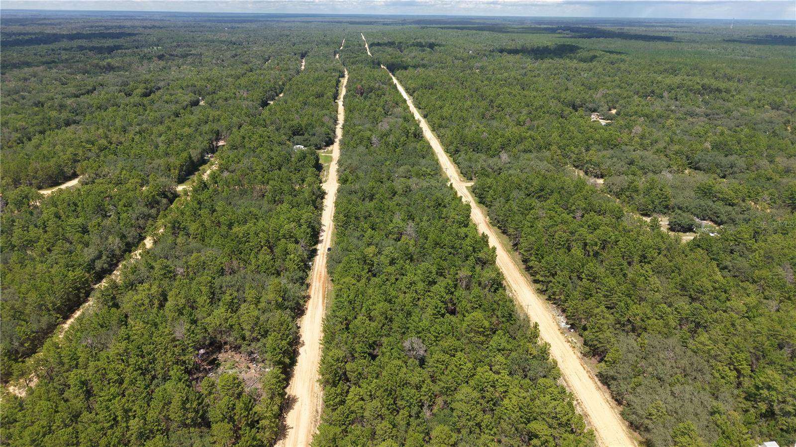 INTERLACHEN LAKES ESTATES - Land